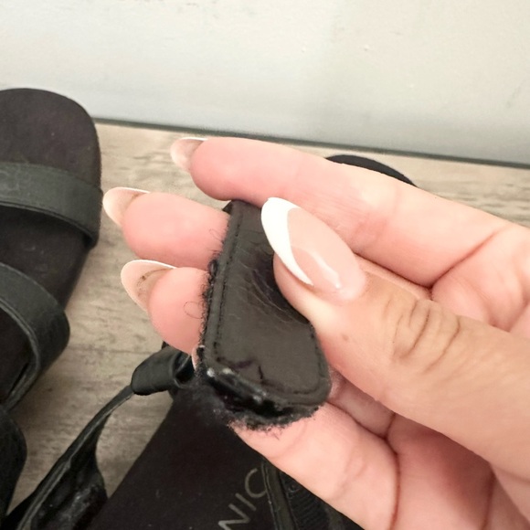 Vionic 44Amber Sandals Strappy Slingback Black Leather Open Toe Women’s Size 11 - Picture 6 of 8